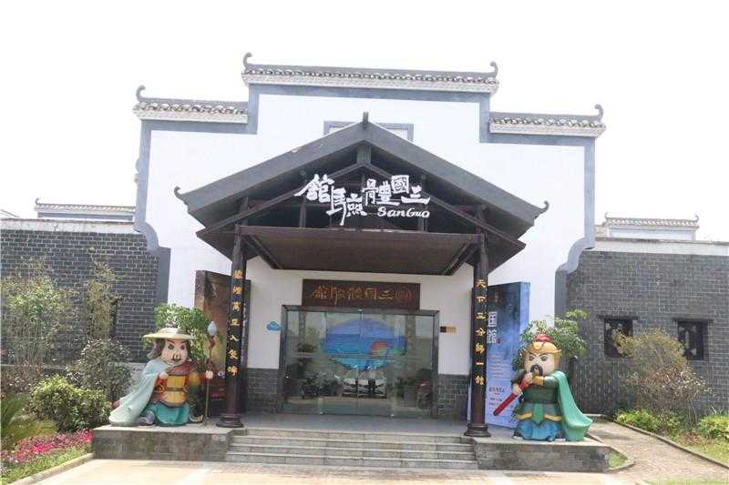景區(qū)標(biāo)識(shí)設(shè)計(jì)中，內(nèi)部結(jié)構(gòu)布局應(yīng)該怎么做？